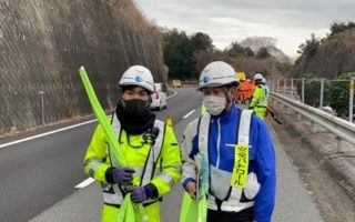 小田原厚木道路 上り線 追越し車線規制(平塚営業所)