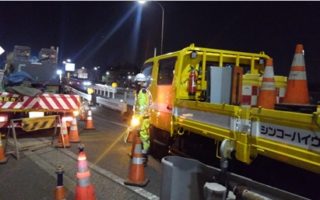 板橋区徳丸4丁目付近 車線規制（千葉営業所）