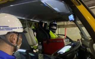 首都高速道路横羽線 下り線 右A規制（横浜営業所）