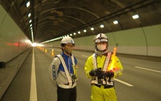 中央自動車道 上り線 走行車線規制（営業本部）