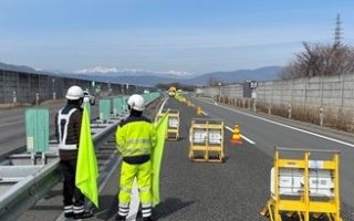 中央自動車道 上下線 追越車線規制（松本営業所）