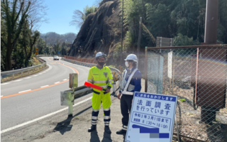 国道20号 相模原市緑区付近 車線規制（八王子維持営業所）