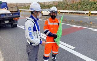 中央自動車道 国立府中IC ランプ規制（八王子維持営業所）