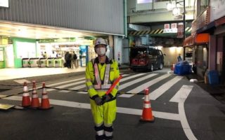 JR山手線代々木駅 特別区道第855号路線 通行止め規制(葛西営業所)