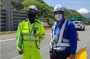 富士吉田線 下り線 車線規制（営業本部）