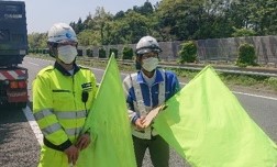 東名高速道路 下り線 走行車線規制(沼津営業所)
