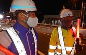 国道20号線増坪交差点付近 上り線 第一走行車線規制（甲府営業所）