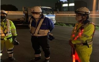 中央自動車道 下り線 走行車線規制 他（八王子多摩営業所）