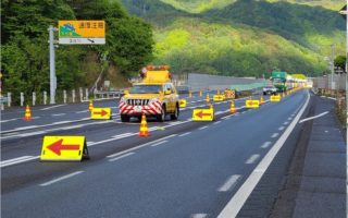 中央自動車 上り線 追越車線規制（諏訪営業所）