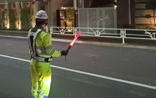 渋谷区神宮前 片側交互通行・道路交通規制（吉祥寺営業所）