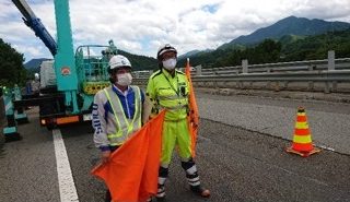 所長パトロール 中央自動車道　上り線規制（大月営業所）