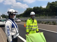 中央自動車道 上り線 走行車線規制（名古屋東営業所）