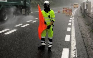 札樽自動車道 上下線 追越車線規制（札幌営業所）