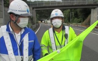 小田原厚木道路 下り線 走行車線規制（厚木営業所）