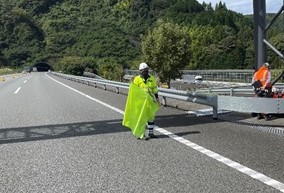 所長パトロール 新東名高速道路 追越+第二走行車線規制（沼津営業所）