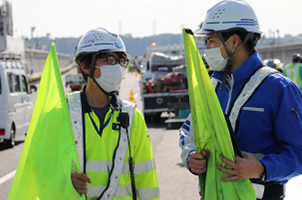 営業本部 東名高速道路 中分規制（営業本部）