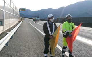 中央自動車道 上り線 走行車線規制（大月営業所）