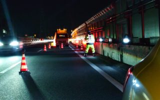 中央自動車道 上り線 走行車線規制（八王子多摩営業所）