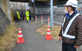 県道２７号 片側交互通行規制（松本営業所）