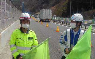 支社長パト 中央自動車道 上り線 走行車線規制（松本営業所）