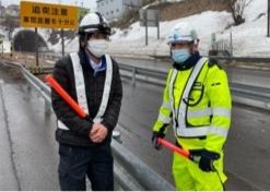 札樽自動車道 下り線 追越車線規制（札幌営業所）