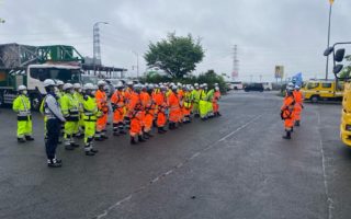 支社長パトロール 首都圏中央連絡自動車道及び一般道側道 走行車線規制（所沢営業所）