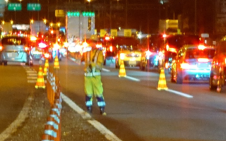安全パト 中央自動車道 上り線 走行車線規制（八王子多摩営業所）
