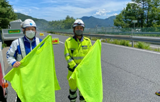 所長パト 中央自動車道 上り線 走行車線規制（大月営業所）