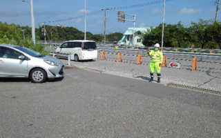 支社長パト 県道28号線 本町山中道路 下り線 車線規制（港北営業所）