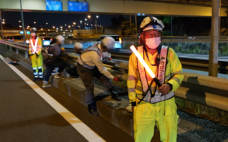 安全パト 国道16号 保土ヶ谷バイパス町田立体 下り線 右車線規制（横浜町田営業所）
