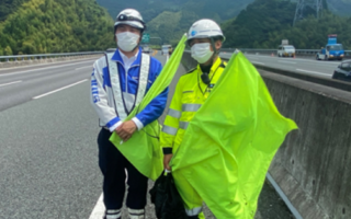 安全パト 新東名高速道路 上り線 追越車線規制（沼津営業所）