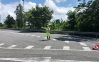 安全パト 道央自動車道 岩見沢SA 下り線（札幌営業所）