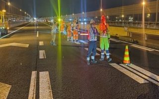 所長パト 東名高速道路 上り線 車線変移規制（厚木営業所）