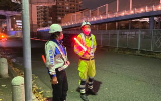 安全パト 阪神高速3号線路下 脇浜海岸通線 東行き 片側交互通行規制（西宮営業所）