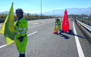 安全パト 中央自動車道 下り線 追越車線規制（飯田営業所）