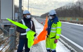 安全パト 道央自動車道 上り線 路肩規制（札幌営業所）