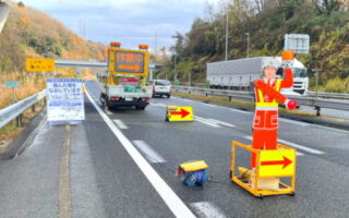 安全パト 中央自動車道 上り線 走行車線規制（名古屋東営業所）