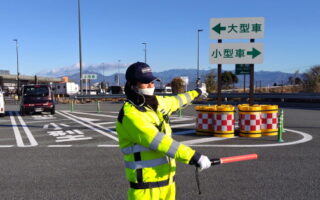 所長パト 中央高速道路 甲府管内 上下線 SA/PA誘導業務(5カ所)（甲府営業所）