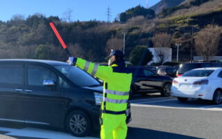 安全パト 中央高速道路 談合坂SA 上り線 SA/PA誘導業務（八王子多摩営業所）