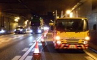 安全パト 首都高速道路 湾岸線 西行き 左VF規制（港北営業所）
