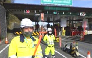 安全パト 三浦縦貫道 ブース規制（港北営業所）