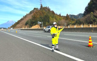 安全パト 新東名高速道路 上り線 車線規制（静岡営業所）