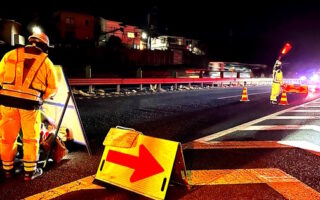 安全パト 中央自動車道 上り線 走行車線規制（八王子多摩営業所）