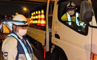 設置パト 横浜横須賀道路 上下線追越車線規制（横浜町田営業所）