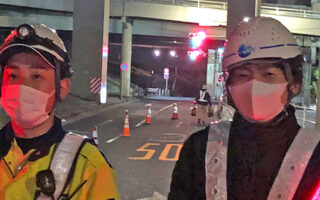 安全パト 都道107号下り線追越車線規制（葛西営業所）