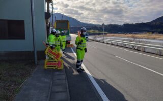設置パト 県道10号線上下線路肩規制（大月営業所）