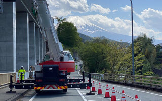 設置パト 山梨県道718号富士吉田西桂線 片側交互通行規制（大月営業所）