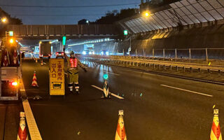 支社長パト 関越自動車道下り線走行車線規制（川越営業所）