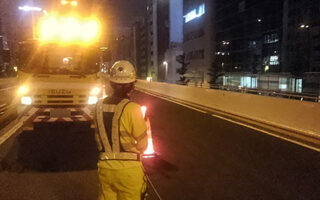 安全パト 首都高速道路1号上野線下り線通行止め規制（加平営業所）