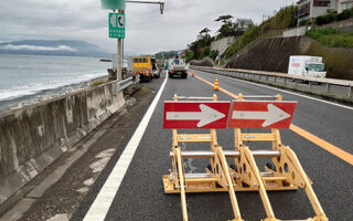 所長パト 西湘バイパス下り線走行車線規制（平塚営業所）